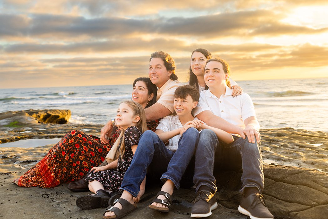 San Diego Beach Family Sessions_Kids Photos_Professional Photograher_Chelsea V Photography-2-6